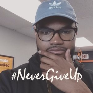 Meet your Posher, Derrick